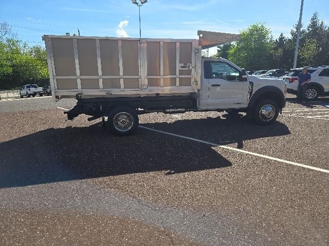 2026 Ford Super Duty F-550 DRW XL 4WD Reg Cab 169 WB 84 CA
