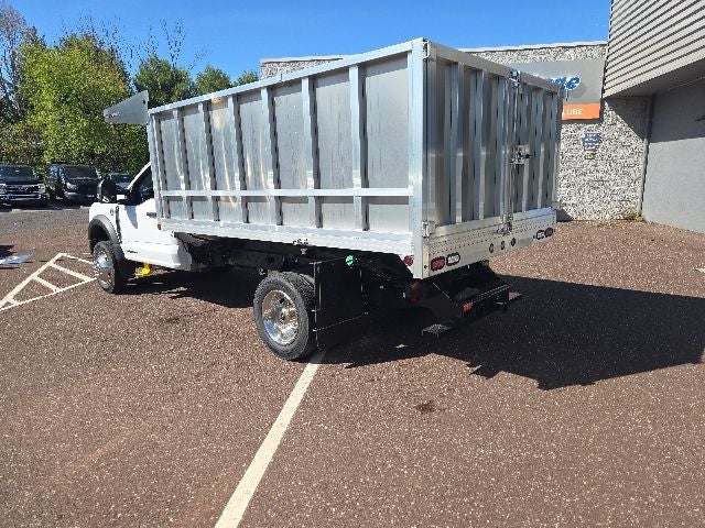 2026 Ford Super Duty F-550 DRW XL 4WD Reg Cab 169 WB 84 CA