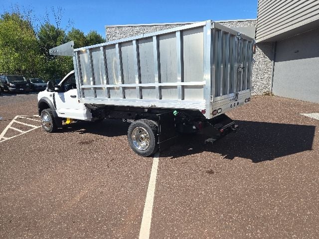 2026 Ford Super Duty F-550 DRW XL 4WD Reg Cab 169 WB 84 CA