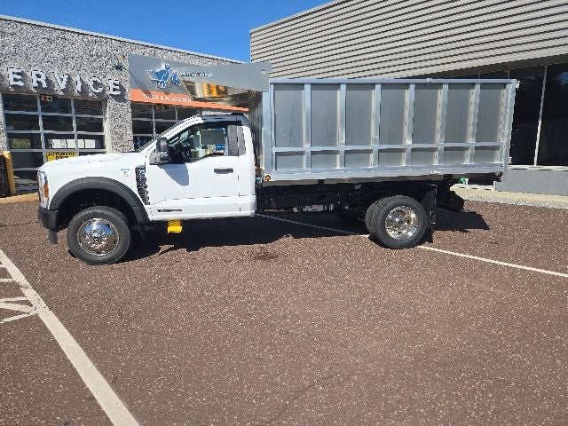 2026 Ford Super Duty F-550 DRW XL 4WD Reg Cab 169 WB 84 CA