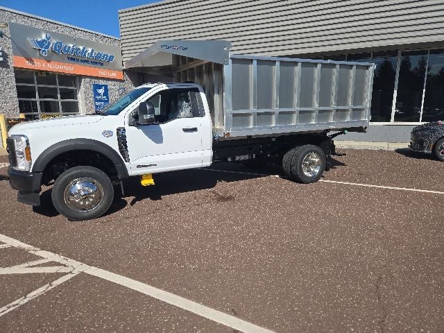 2026 Ford Super Duty F-550 DRW XL 4WD Reg Cab 169 WB 84 CA