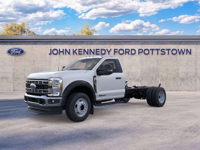 2026 Ford Super Duty F-600 DRW XL 4WD Reg Cab 169 WB 84 CA