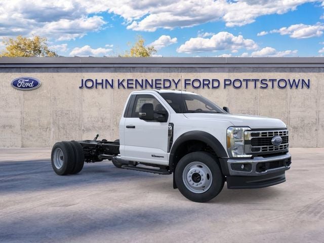 2026 Ford Super Duty F-600 DRW XL 4WD Reg Cab 169 WB 84 CA