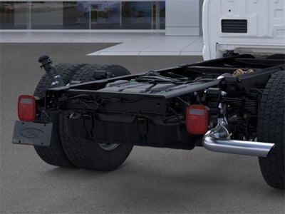 2026 Ford Super Duty F-550 DRW XL 4WD Crew Cab 203 WB 84 CA