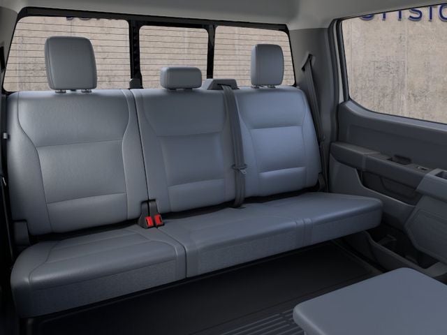 2026 Ford Super Duty F-550 DRW XL 4WD Crew Cab 203 WB 84 CA