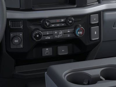 2026 Ford Super Duty F-550 DRW XL 4WD Crew Cab 203 WB 84 CA