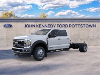 2026 Ford Super Duty F-550 DRW XL 4WD Crew Cab 203 WB 84 CA