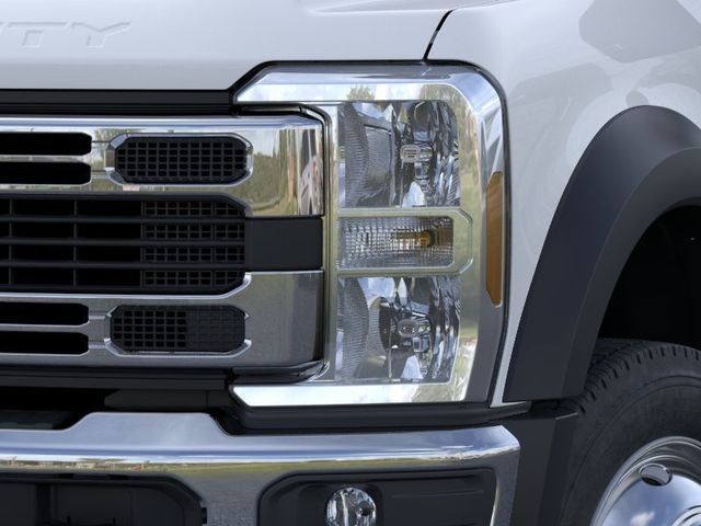 2026 Ford Super Duty F-550 DRW XL 4WD Crew Cab 203 WB 84 CA