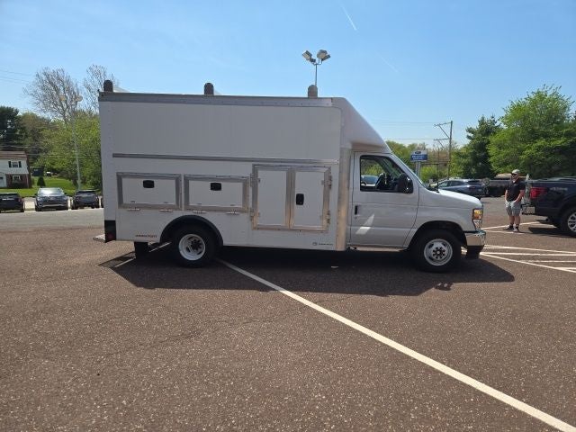 2026 Ford E-Series Cutaway E-350 SRW 158 WB