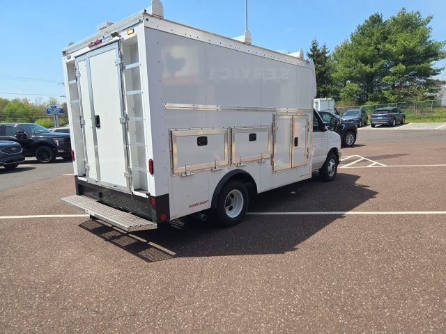 2026 Ford E-Series Cutaway E-350 SRW 158 WB
