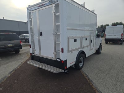 2026 Ford E-Series Cutaway E-350 SRW 138 WB