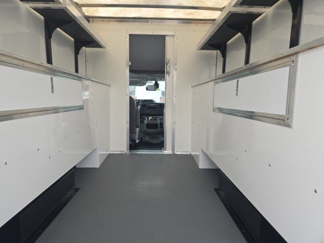 2026 Ford E-Series Cutaway E-350 SRW 138 WB