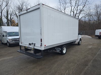 2025 Ford E-Series Cutaway E-450 DRW 176 WB