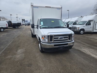 2025 Ford E-Series Cutaway E-450 DRW 176 WB
