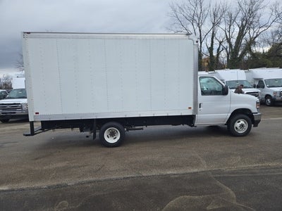 2025 Ford E-Series Cutaway E-450 DRW 158 WB