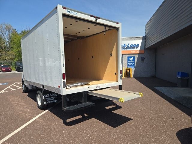 2025 Ford E-Series Cutaway E-450 DRW 158 WB