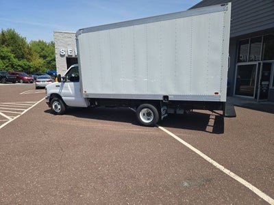 2025 Ford E-Series Cutaway E-450 DRW 158 WB