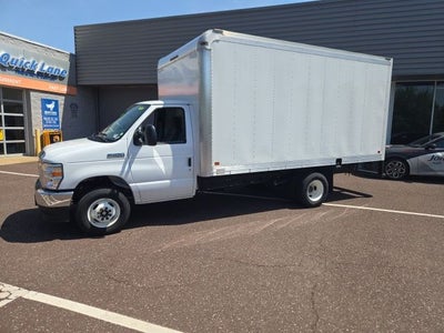 2025 Ford E-Series Cutaway E-450 DRW 158 WB