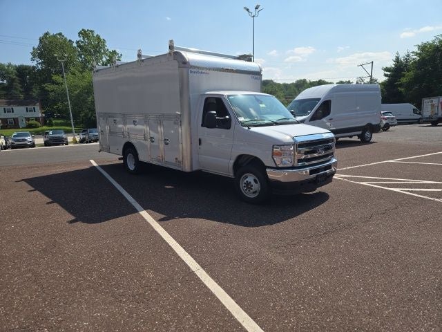 2026 Ford E-Series Cutaway E-450 DRW 158 WB