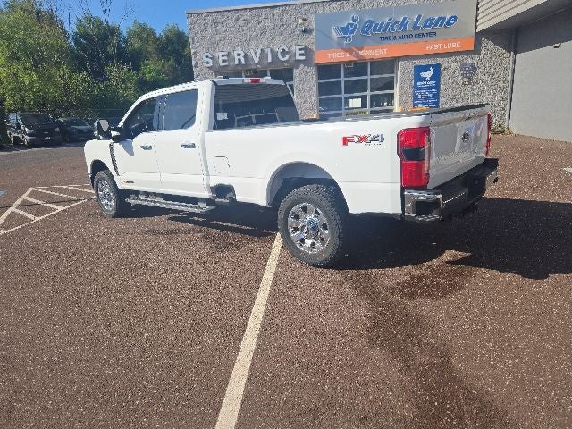 2026 Ford Super Duty F-250 SRW LARIAT 4WD Crew Cab 8' Box