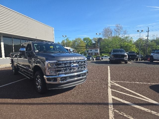 2026 Ford Super Duty F-250 SRW LARIAT 4WD Crew Cab 8' Box