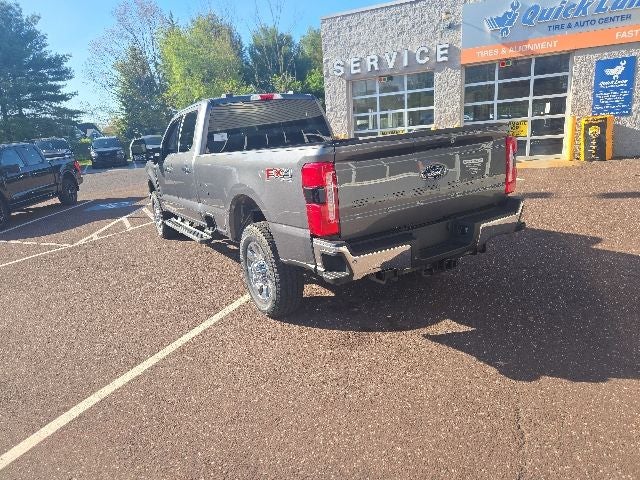 2026 Ford Super Duty F-250 SRW LARIAT 4WD Crew Cab 8' Box