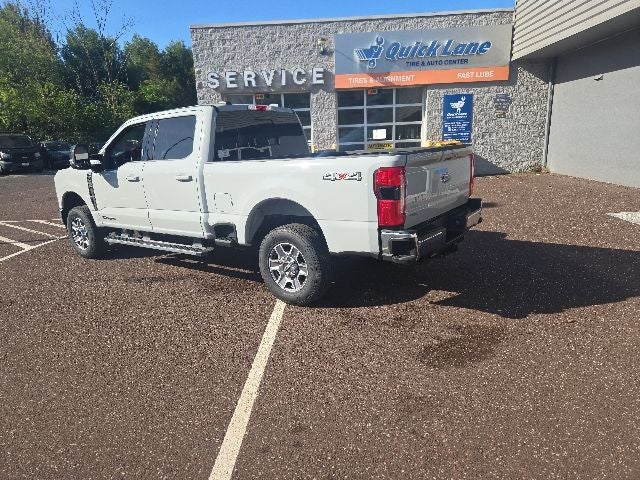 2026 Ford Super Duty F-250 SRW LARIAT 4WD Crew Cab 6.75' Box