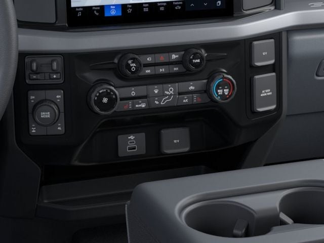 2026 Ford Super Duty F-350 SRW XLT 4WD Crew Cab 6.75' Box