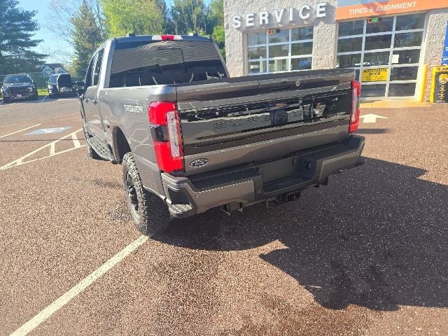 2026 Ford Super Duty F-350 SRW Platinum 4WD Crew Cab 6.75' Box