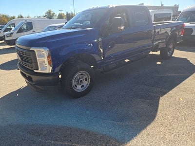 2026 Ford Super Duty F-350 SRW XL 4WD Crew Cab 6.75' Box