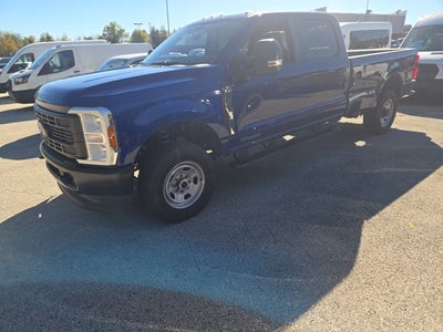 2026 Ford Super Duty F-350 SRW XL 4WD Crew Cab 6.75' Box