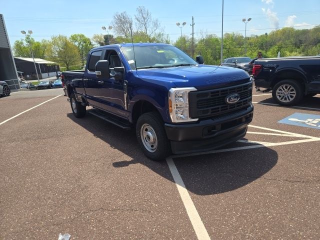 2026 Ford Super Duty F-350 SRW XL 4WD Crew Cab 6.75' Box