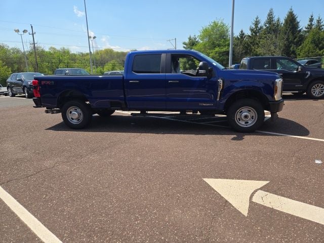 2026 Ford Super Duty F-350 SRW XL 4WD Crew Cab 6.75' Box