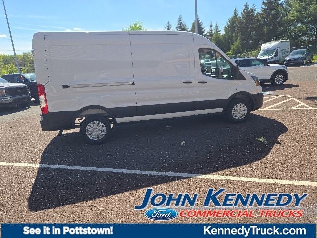 2026 Ford Transit Cargo Van T-250 148 Med Rf 9150 GVWR RWD