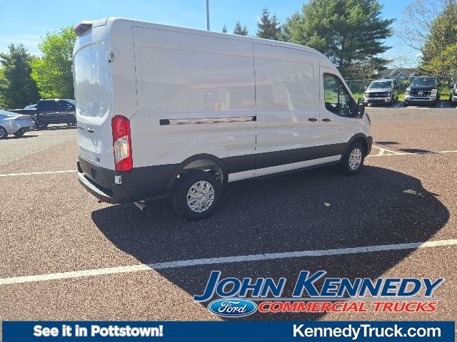 2026 Ford Transit Cargo Van T-250 148 Med Rf 9150 GVWR RWD