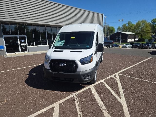 2026 Ford Transit Cargo Van T-250 148 Med Rf 9150 GVWR RWD