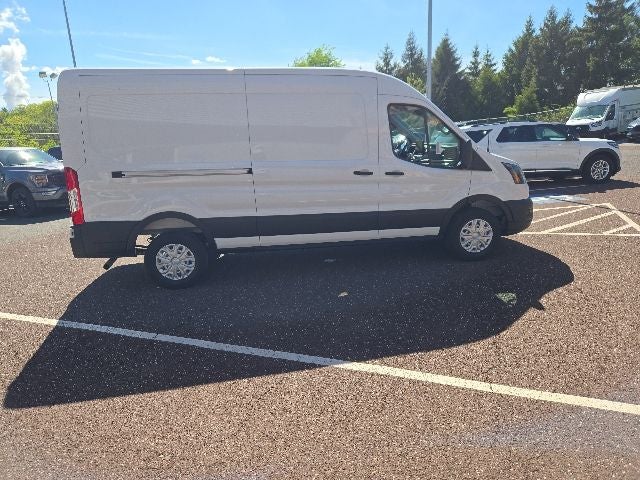 2026 Ford Transit Cargo Van T-250 148 Med Rf 9150 GVWR RWD