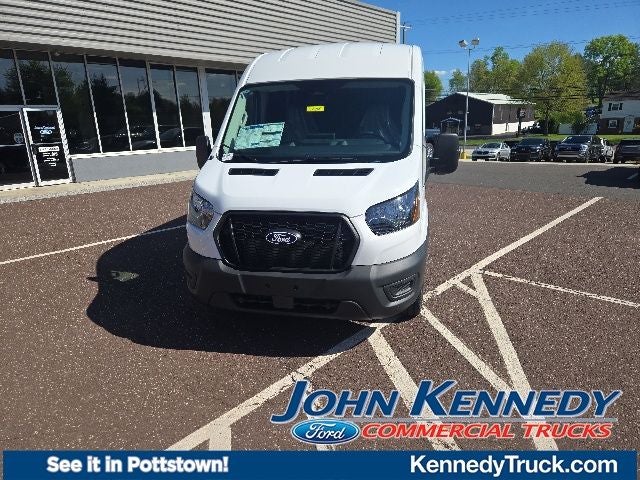 2026 Ford Transit Cargo Van T-250 148 Med Rf 9150 GVWR RWD