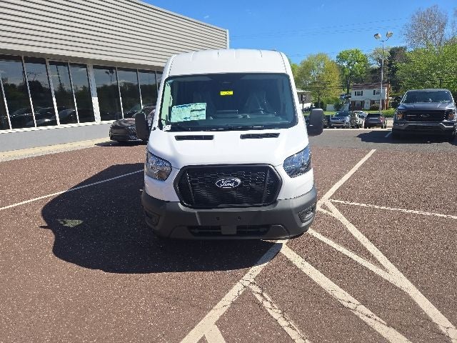 2026 Ford Transit Cargo Van T-250 148 Med Rf 9150 GVWR RWD
