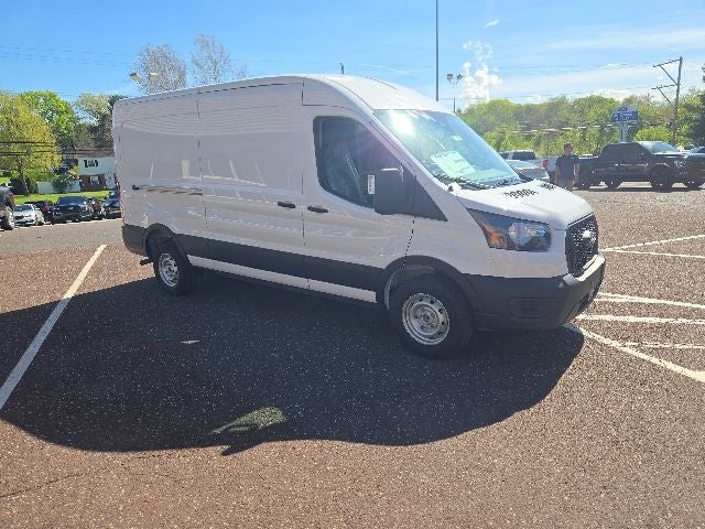 2026 Ford Transit Cargo Van T-250 148 Med Rf 9150 GVWR RWD
