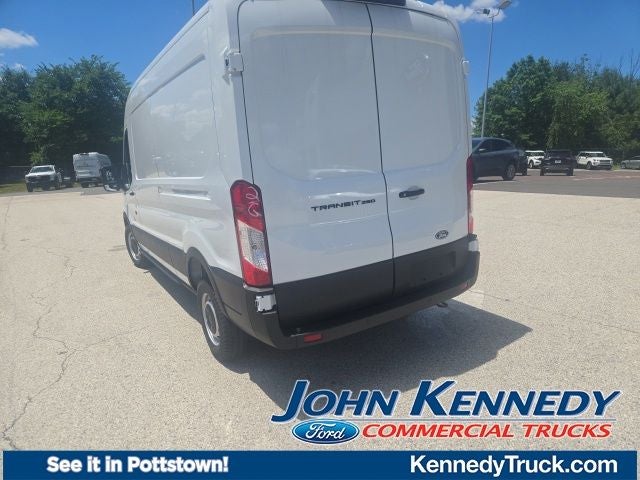 2026 Ford Transit Cargo Van T-250 148 Med Rf 9150 GVWR RWD