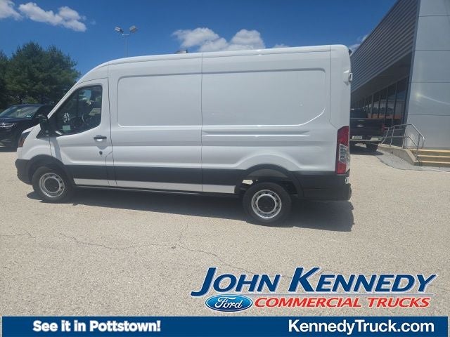 2026 Ford Transit Cargo Van T-250 148 Med Rf 9150 GVWR RWD