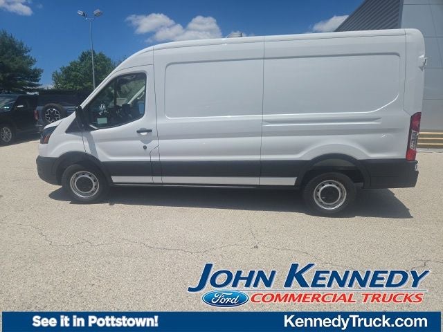 2026 Ford Transit Cargo Van T-250 148 Med Rf 9150 GVWR RWD