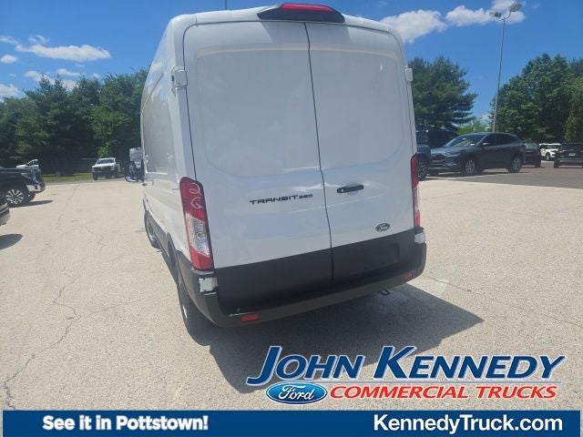 2026 Ford Transit Cargo Van T-250 148 Med Rf 9150 GVWR RWD