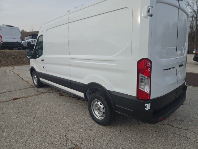 2026 Ford Transit Cargo Van T-250 148 Med Rf 9150 GVWR RWD
