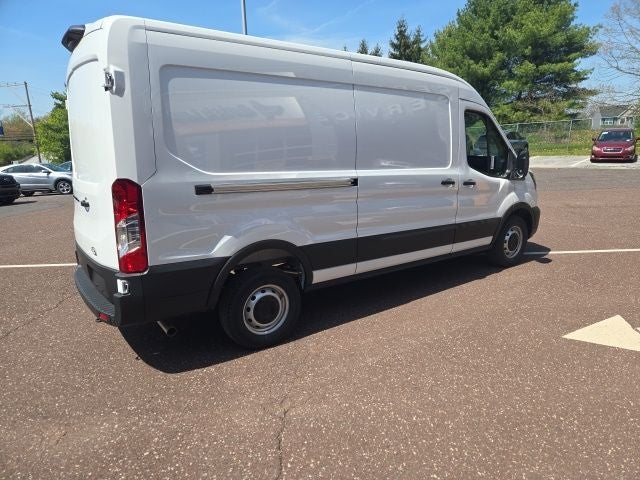 2026 Ford Transit Cargo Van T-250 148 Med Rf 9150 GVWR RWD
