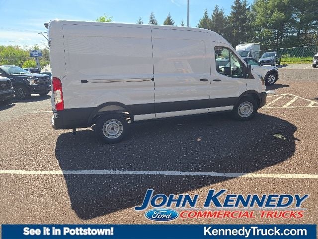 2026 Ford Transit Cargo Van T-250 148 Med Rf 9150 GVWR RWD