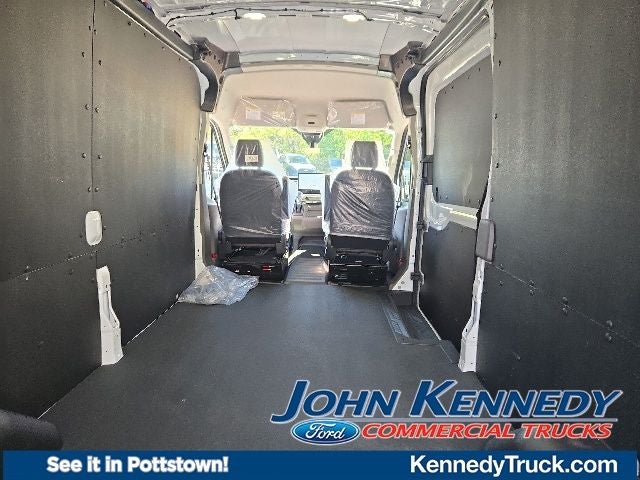 2026 Ford Transit Cargo Van T-250 148 Med Rf 9150 GVWR RWD