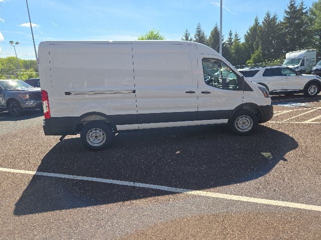 2026 Ford Transit Cargo Van T-250 148 Med Rf 9150 GVWR RWD