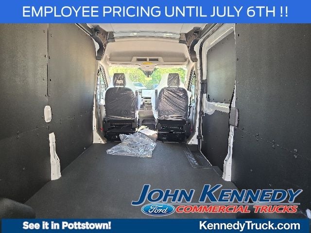 2026 Ford Transit Cargo Van T-250 148 Med Rf 9150 GVWR RWD